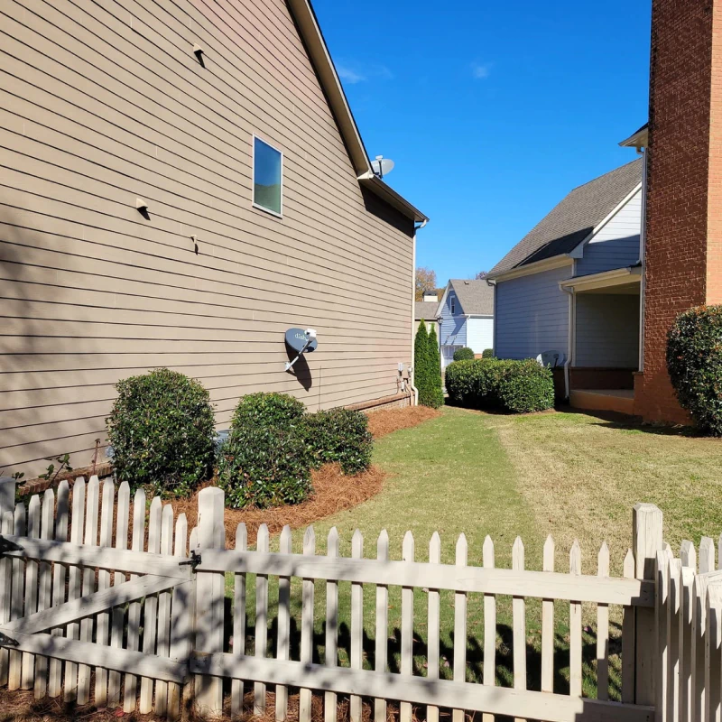 Property Cleanup & Seasonal Cleanups